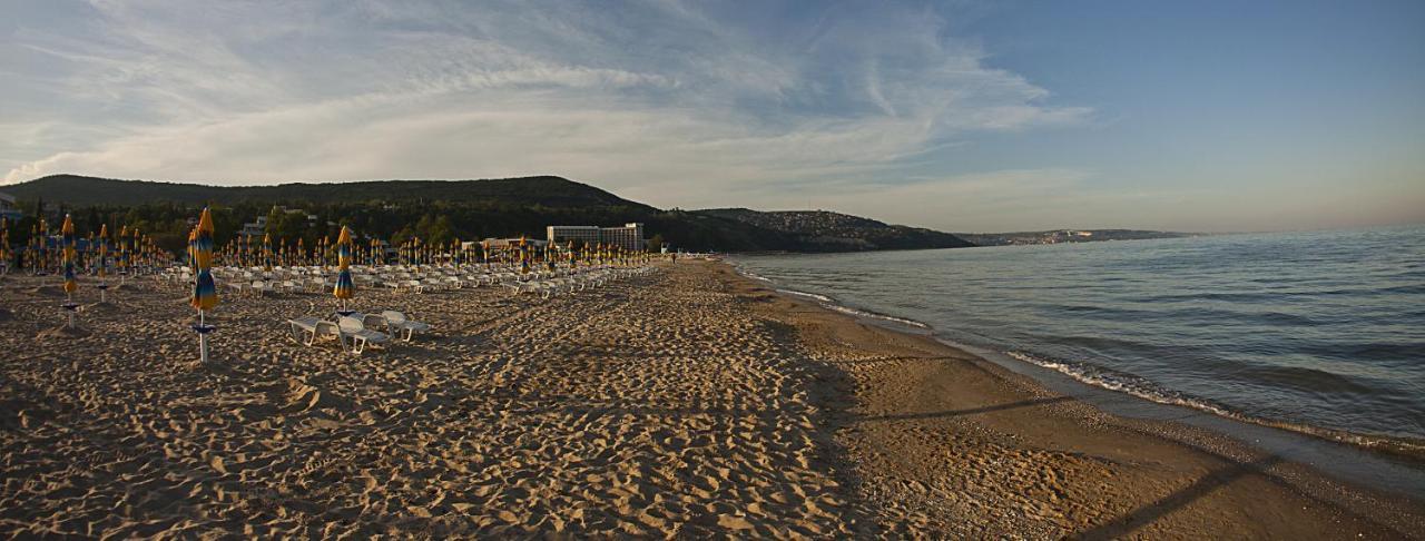 Hotel Oasis Albena Eksteriør billede
