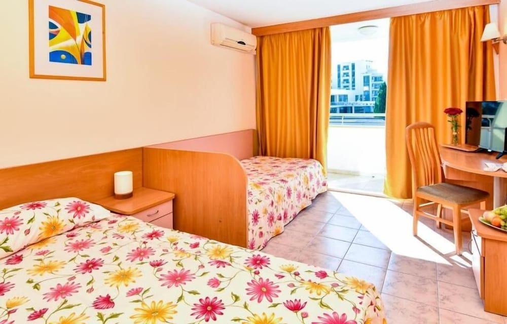 Hotel Oasis Albena Eksteriør billede